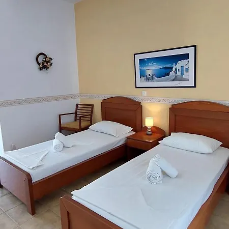 アパートホテル Aegean Star 3*