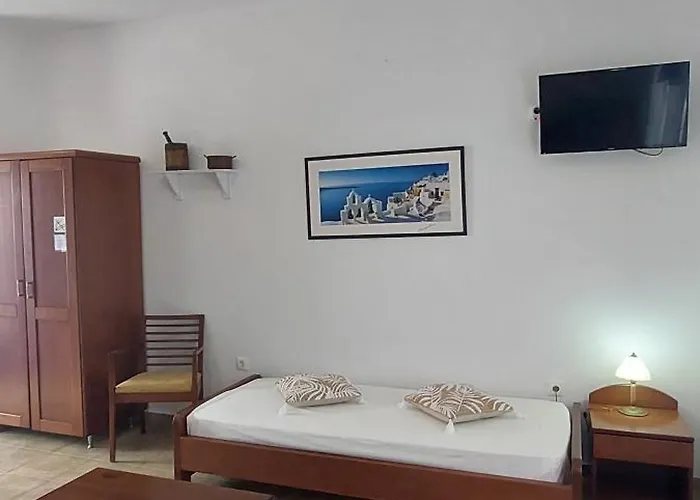 Aegean Star Karavostasis (Folegandros)