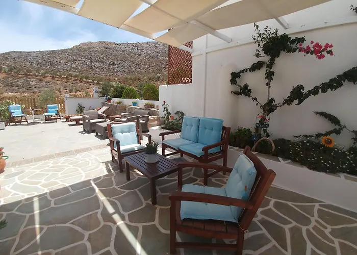 Aegean Star 3* Karavostasis (Folegandros)